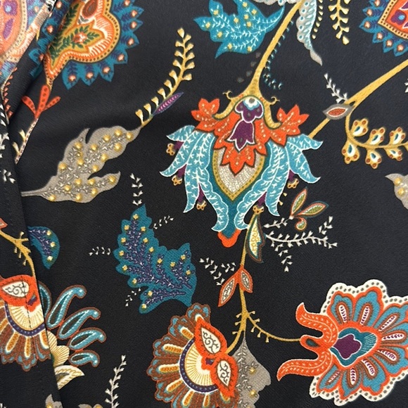 Kaileigh Orange and Blue Sheath Romper with Dolman Sleeves - Picture 11 of 12